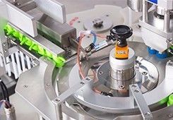 Huituo Automatic Rotary PET And Glass Capping Machine With Cap Unscrambler